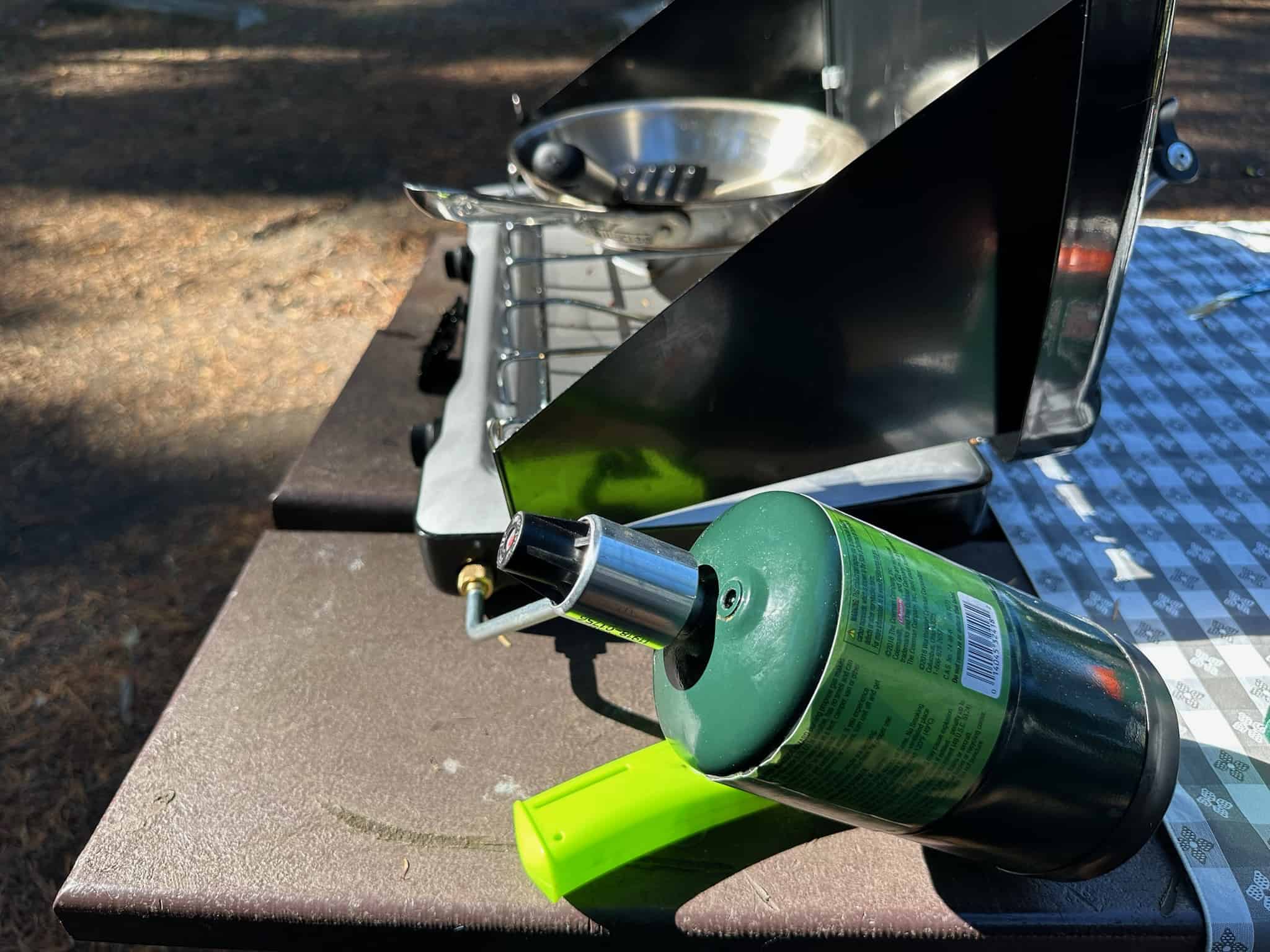 how to use a Coleman camping stove